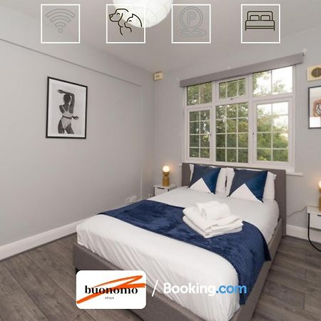 Two Bedroom Apartment By Buonomo Stays Short Lets & Serviced Accommodation With Balcony لندن المظهر الخارجي الصورة